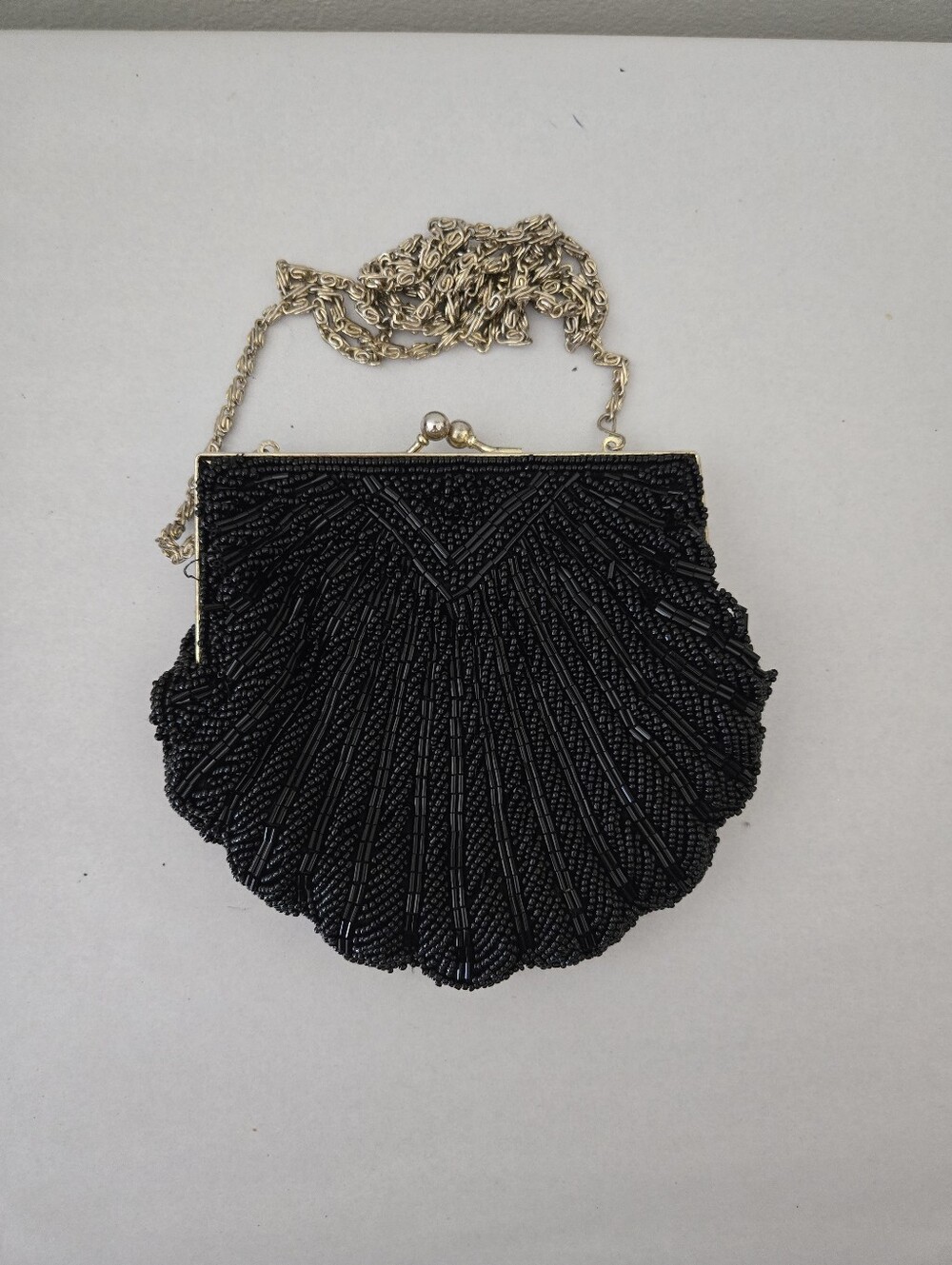 VTG La Regale Black Beaded At Deco Style Clam Shell Evening Bag